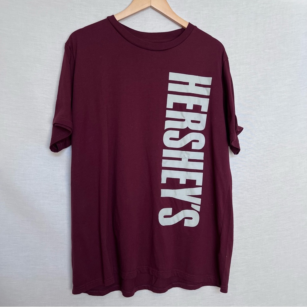 Hershey's Maroon Short Sleeve Men's Tee
